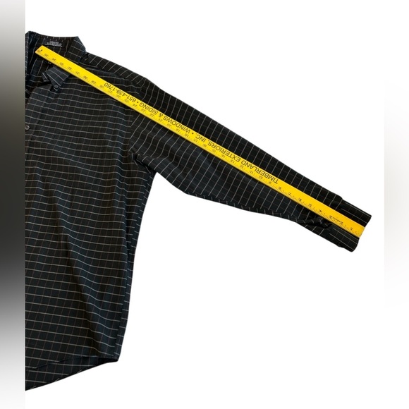 Croft & Barrow Men's Shirt Size Large (16 1/2-17 35-35) Black Plaid Button Front - Picture 9 of 10